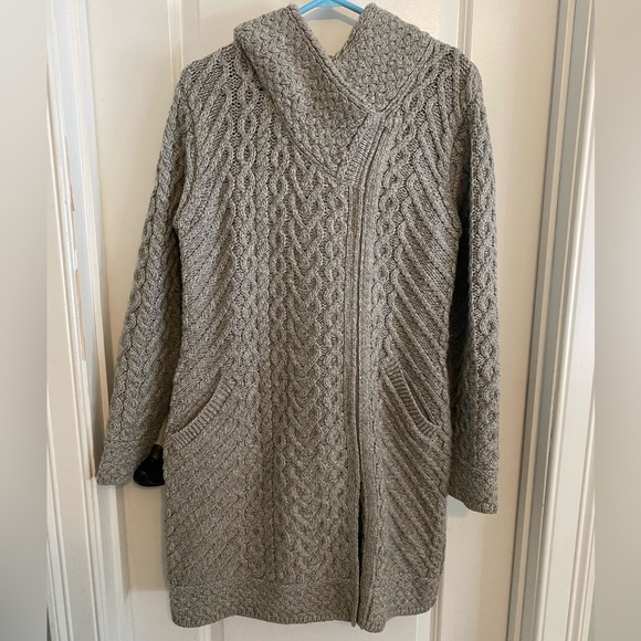 Aran Mor Made in Ireland Merino Wool Cable Knit Hooded Long Cardigan - Picture 2 of 14